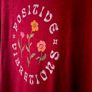 Classic Crew X-Large Floral Positive Vibrations  T-Shirt